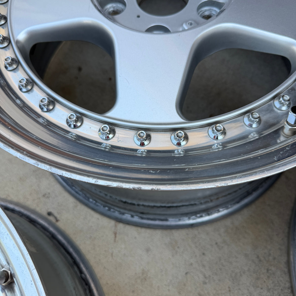 17" OZ Racing Futura 3 PCS